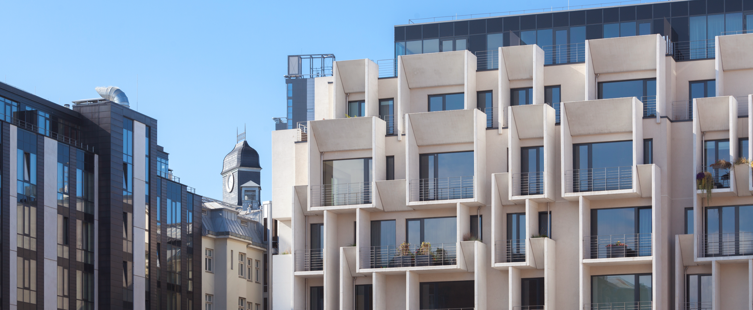 CENTRUS first-stage courtyard building with a landscaped green courtyard in the center of Riga.
